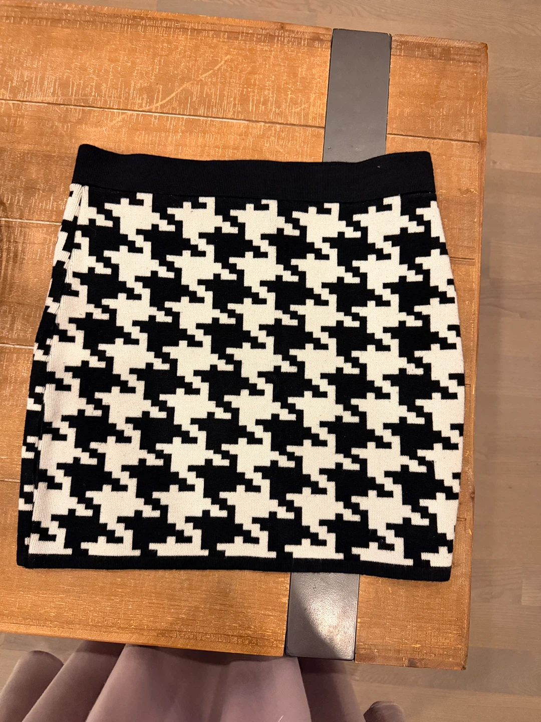 Black and White Houndstooth Knit Mini Skirt