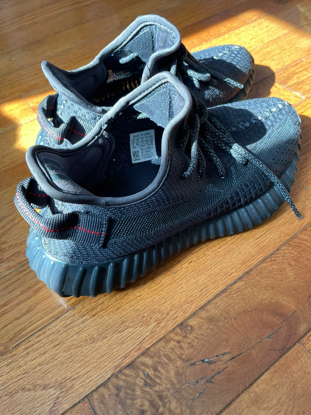 Adidas Yeezy Boost 350 V2 "Core Black" Shoes - photo 2