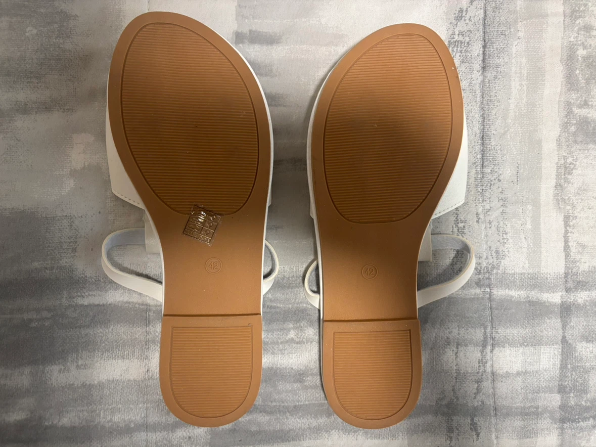 White Flat Sandals Size 42 - photo 2