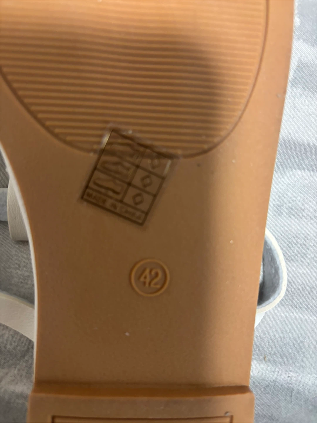White Flat Sandals Size 42 - photo 3
