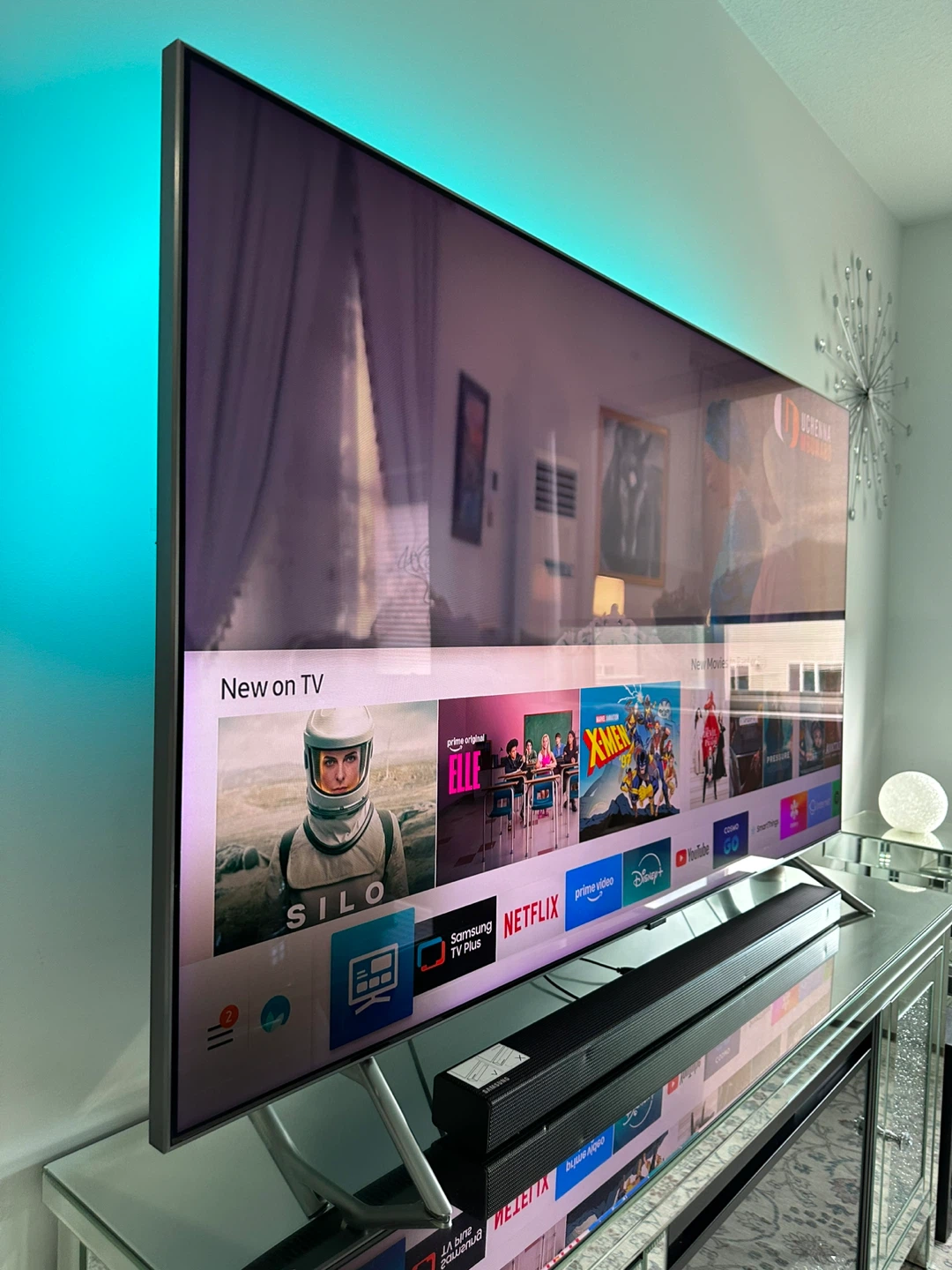 Samsung 65" QLED 4K Smart TV – Great Condition - photo 5