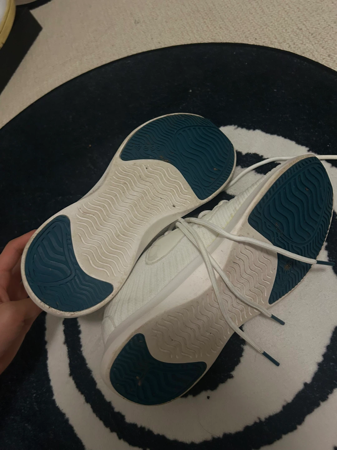 White Vessi Sneakers - photo 3