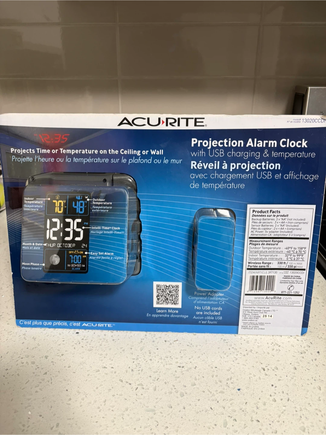 Acurite Projection Alarm Clock with USB Charging & Temperature - photo 2