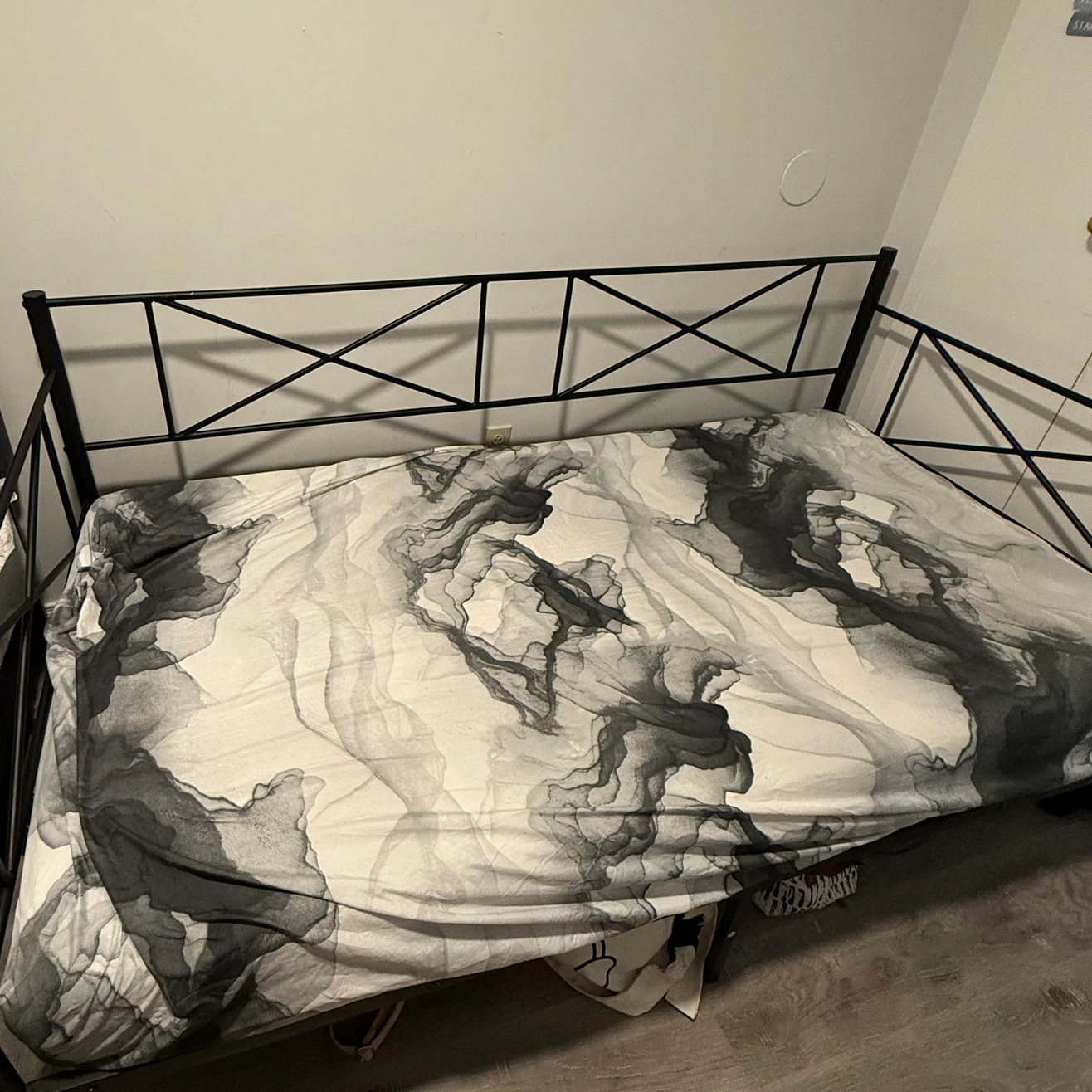 Black Metal Daybed Frame - Twin Size - photo 2