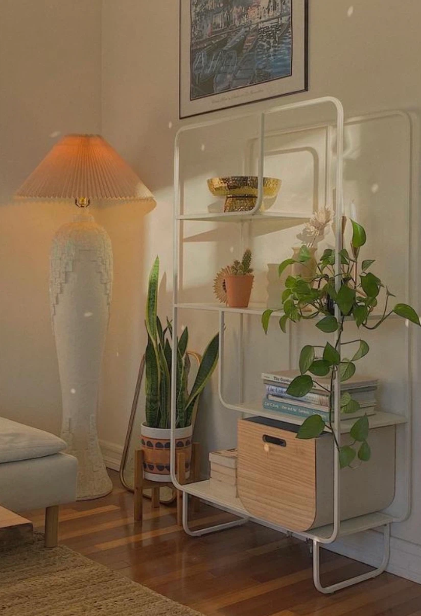 White freestanding shelf (by July 14) - photo 3