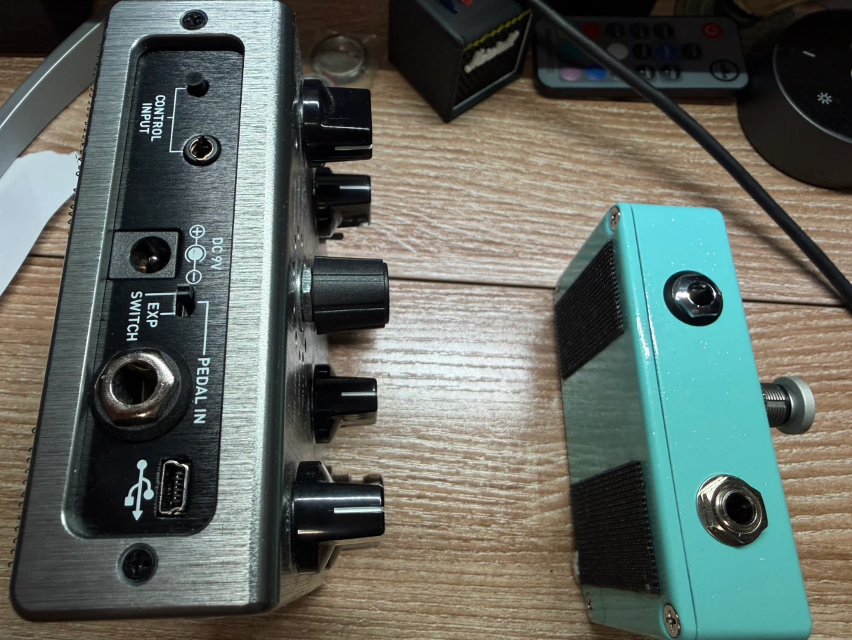 Source Audio Ventris Dual Reverb + Triplce Switch Control - photo 5