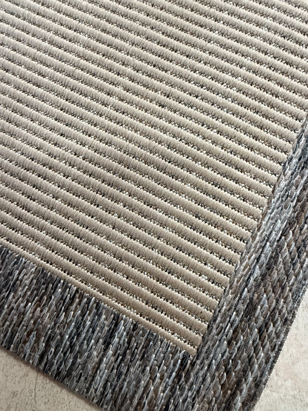 Area Rug - photo 4