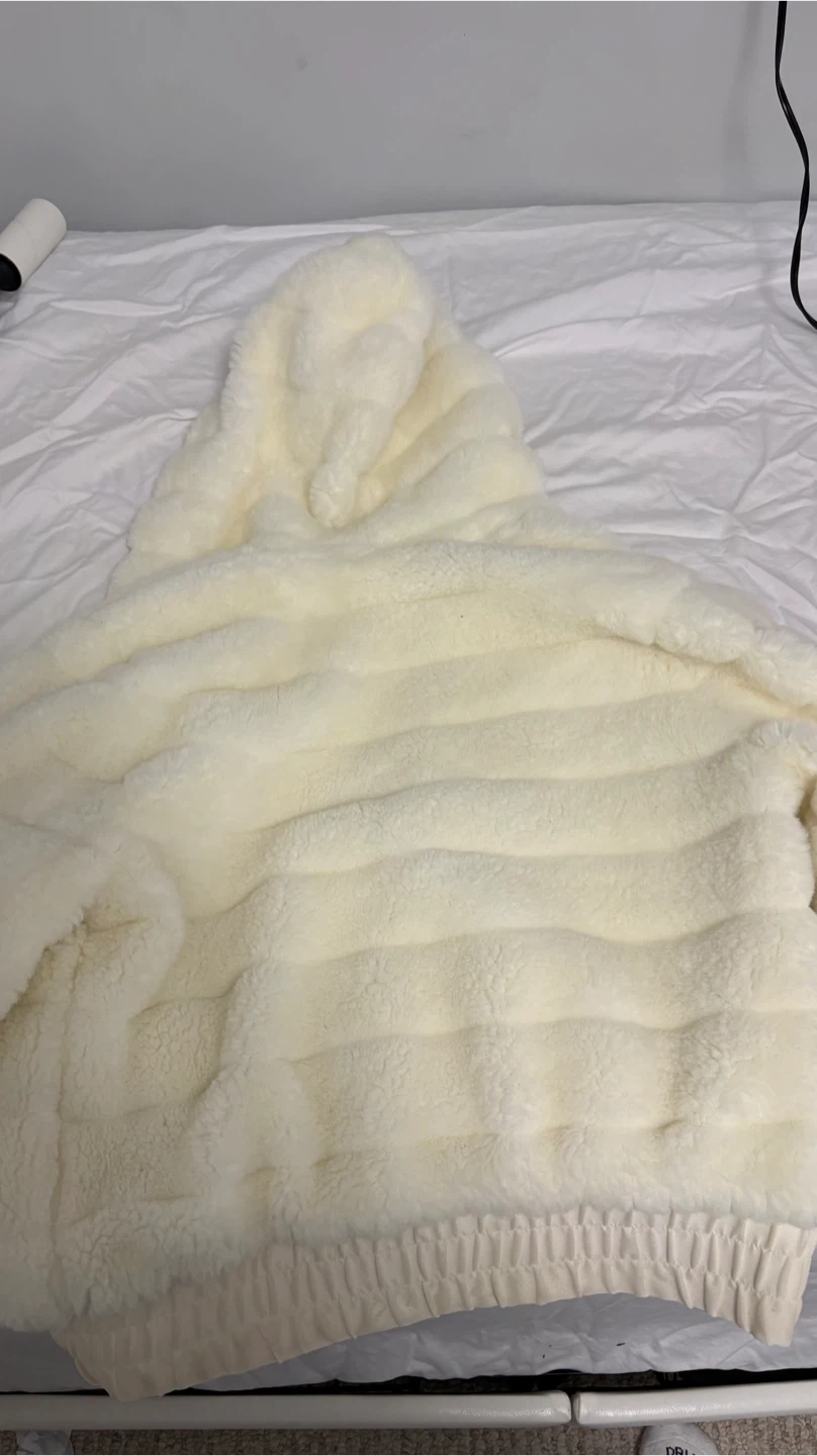 725 Originals Cream Faux Fur Hooded Jacket - photo 3