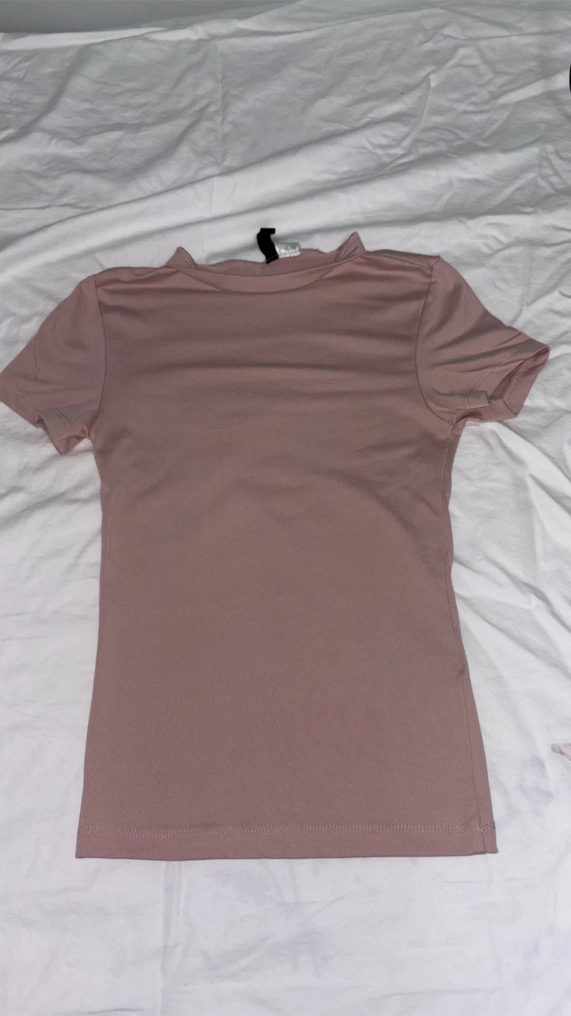 H&M Basic T-Shirt