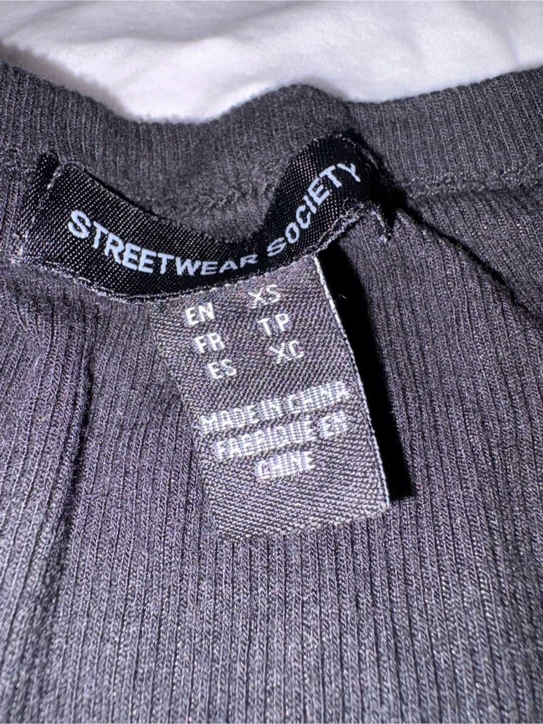 Black Ribbed Crop Top - photo 3