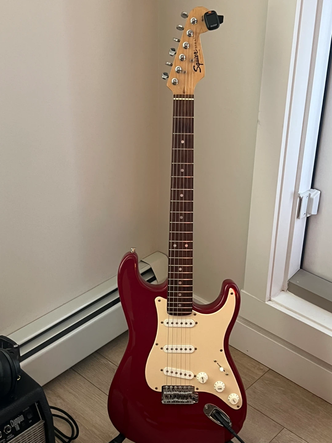 Squier Stratocaster Electric Guitar - Red