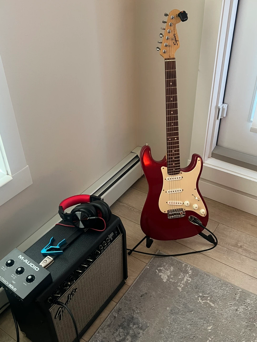 Squier Stratocaster Electric Guitar - Red - photo 4
