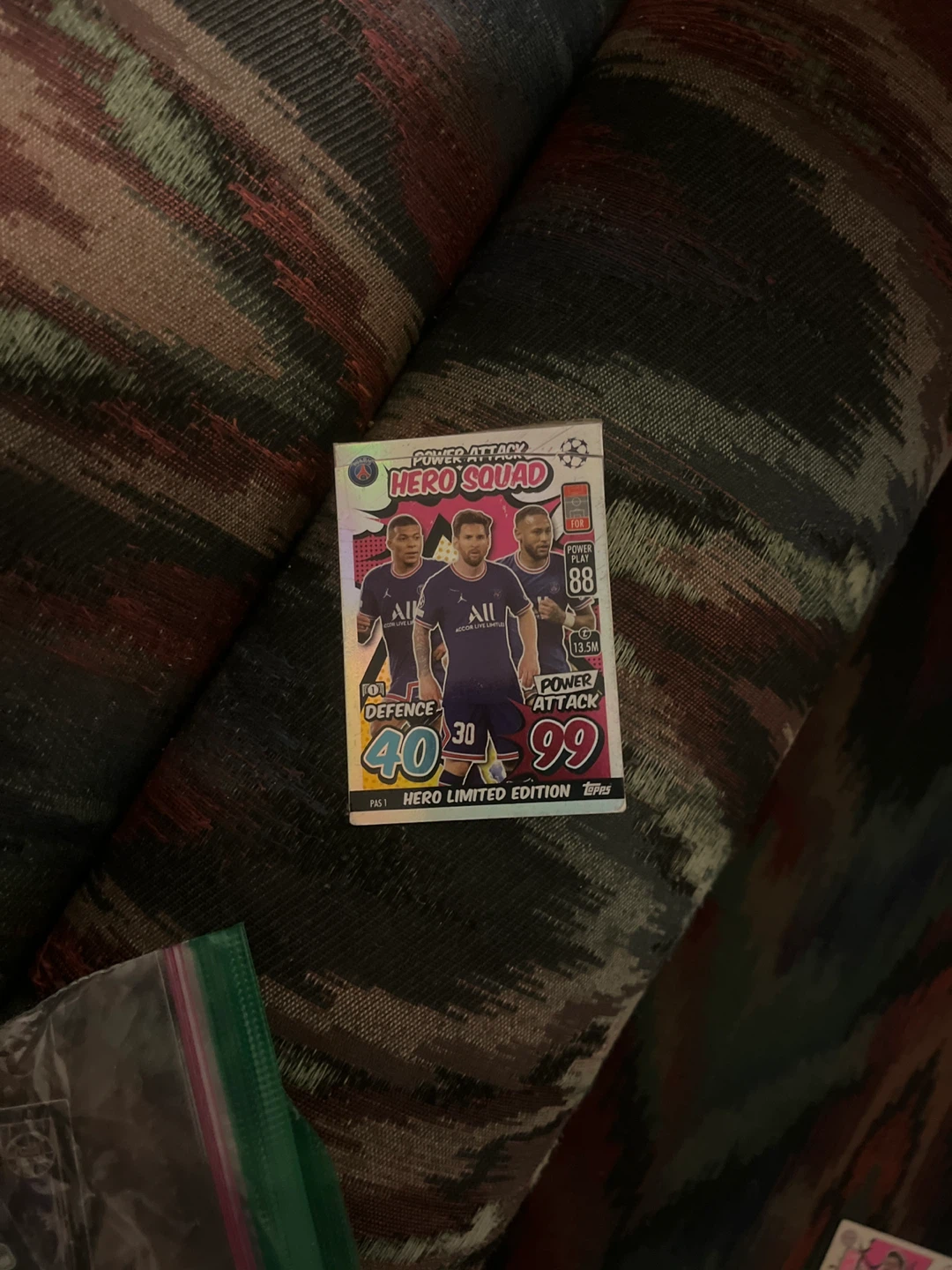 Topps Match Attax HERO LIMITED EDITION Hero Squad Trading Card