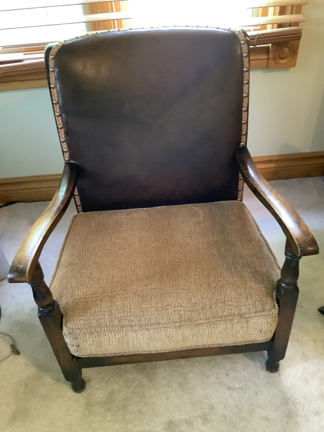 Ant Victorian Style Wd Leather & Upholstery Nursing Arm Chair 🐞