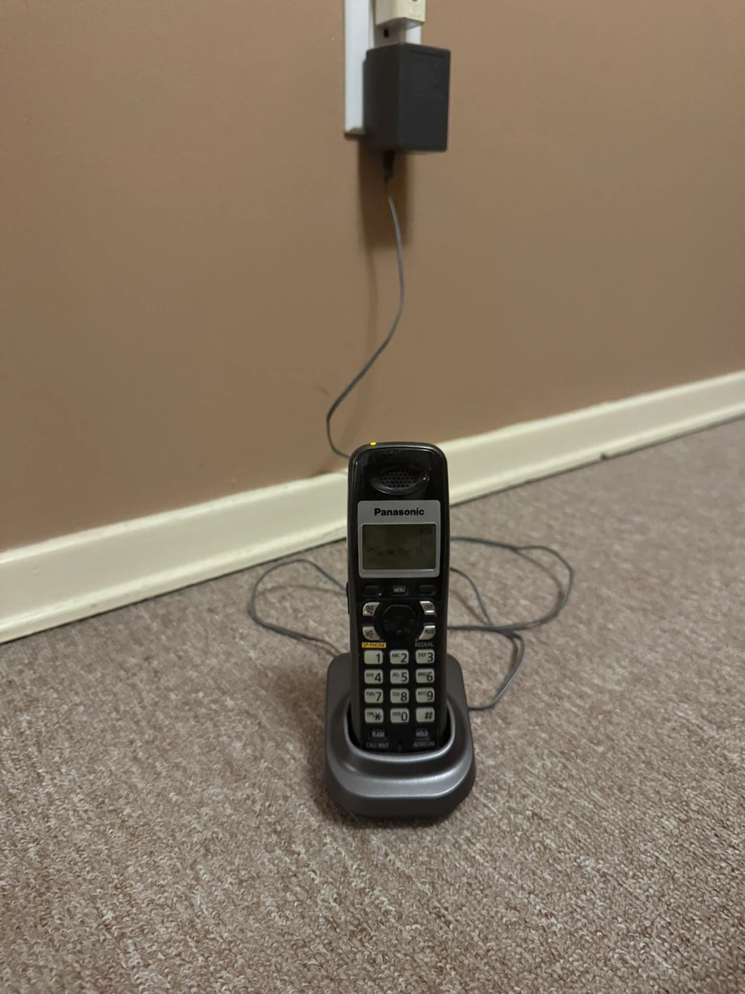 Panasonic cordless phones - 3 handsets - photo 3