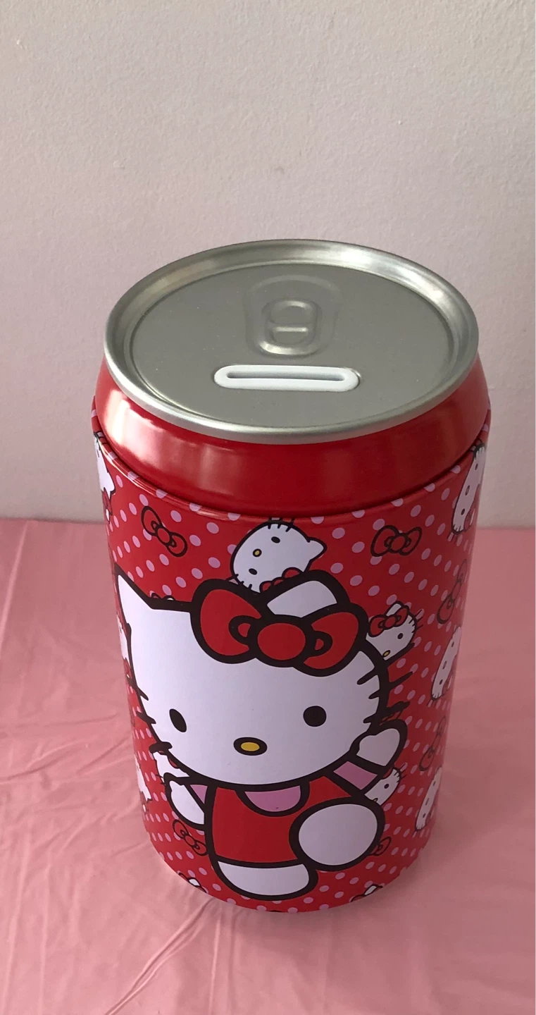 LOTS OF HELLO KITTY STUFF