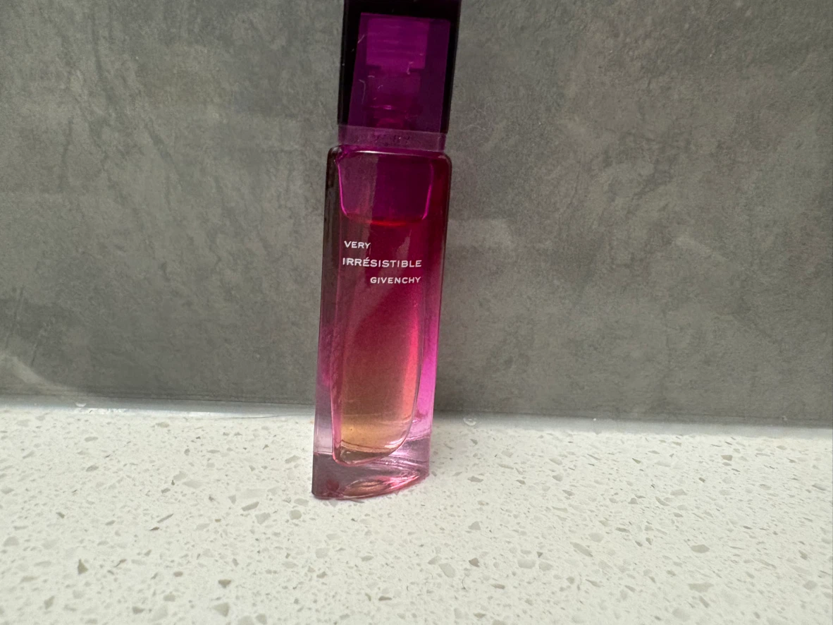 Givenchy Very Irresistible Eau de Parfum