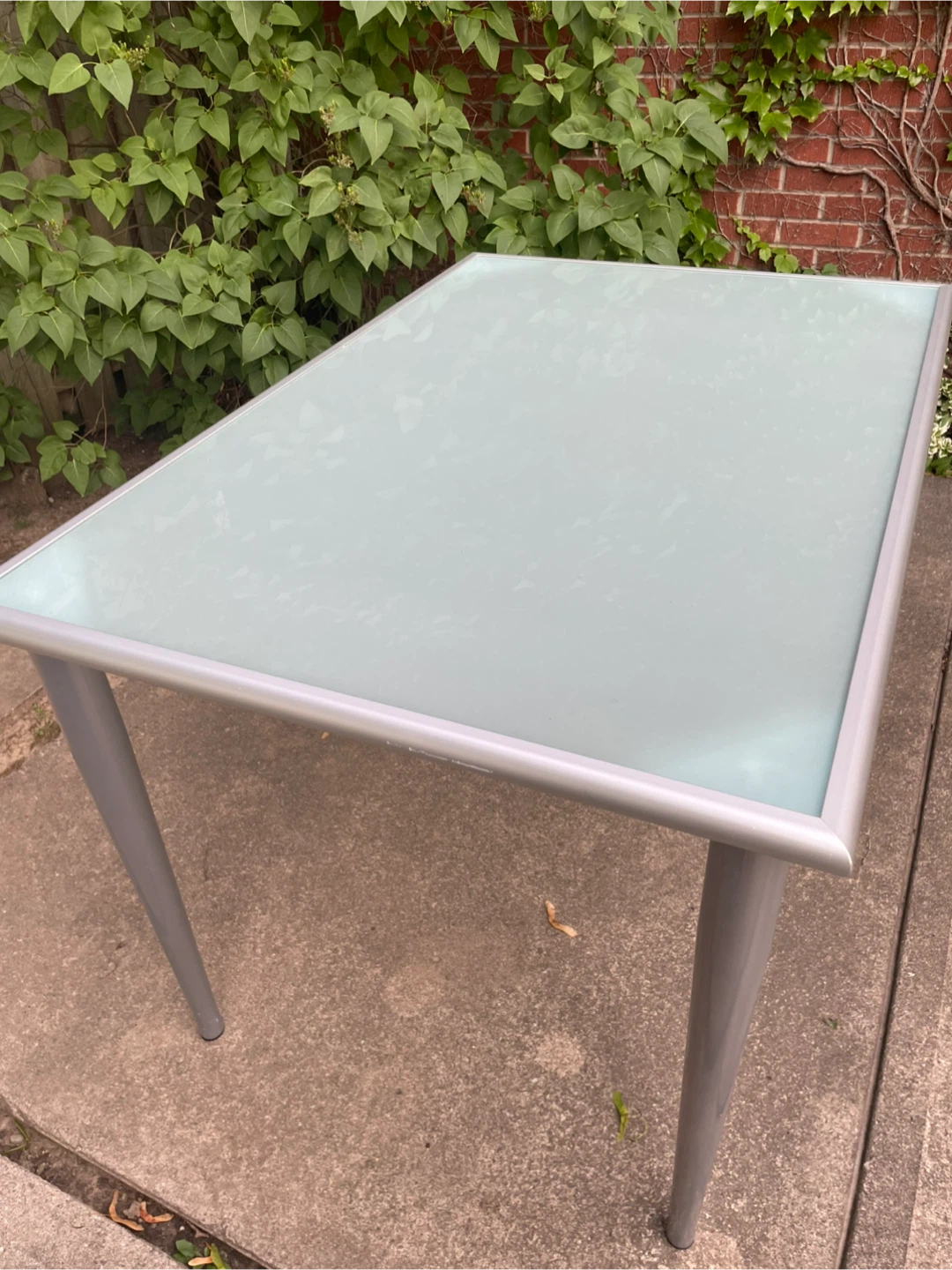 Glass top dining table with metal legs - photo 4