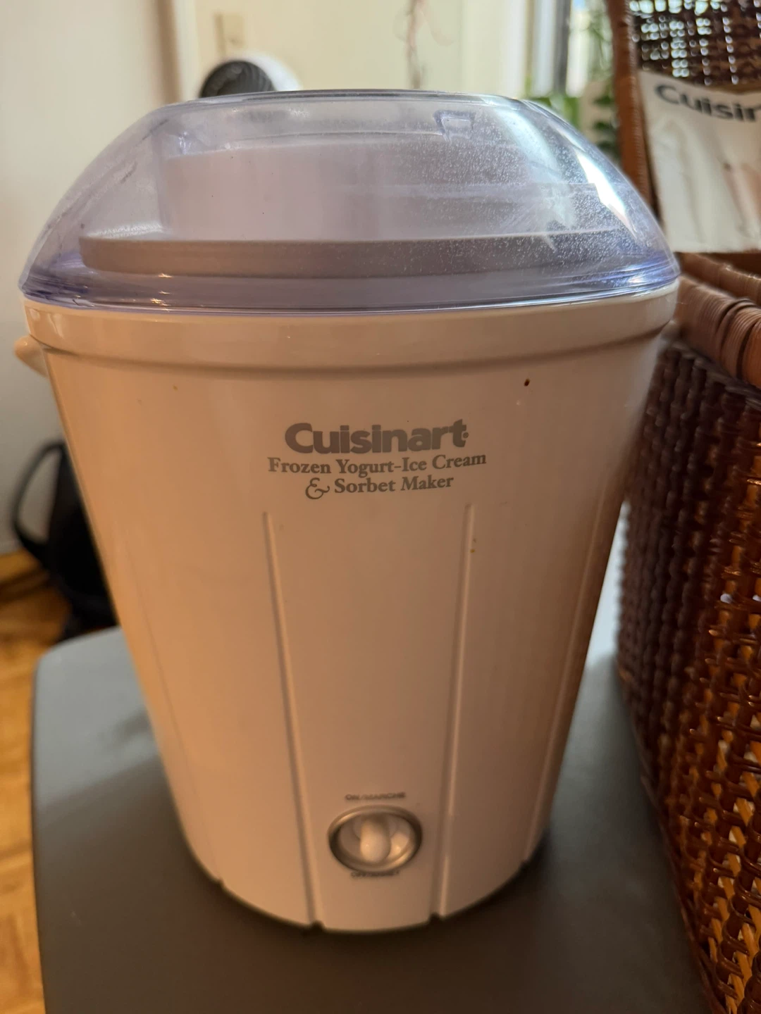 Cuisinart Classic Frozen Yogurt-Ice Cream & Sorbet Maker CIM-50C