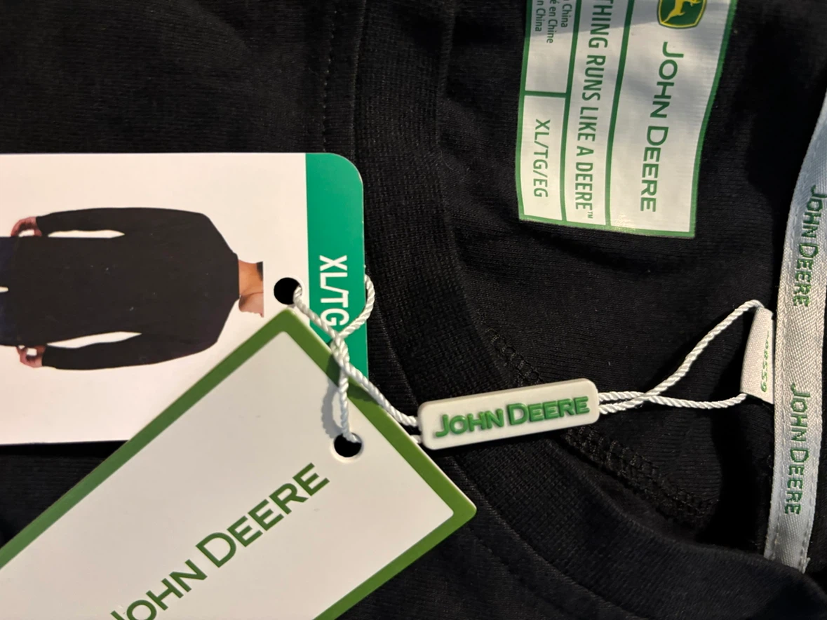 Men’s John Deere Long Sleeve T-Shirt XL - photo 2