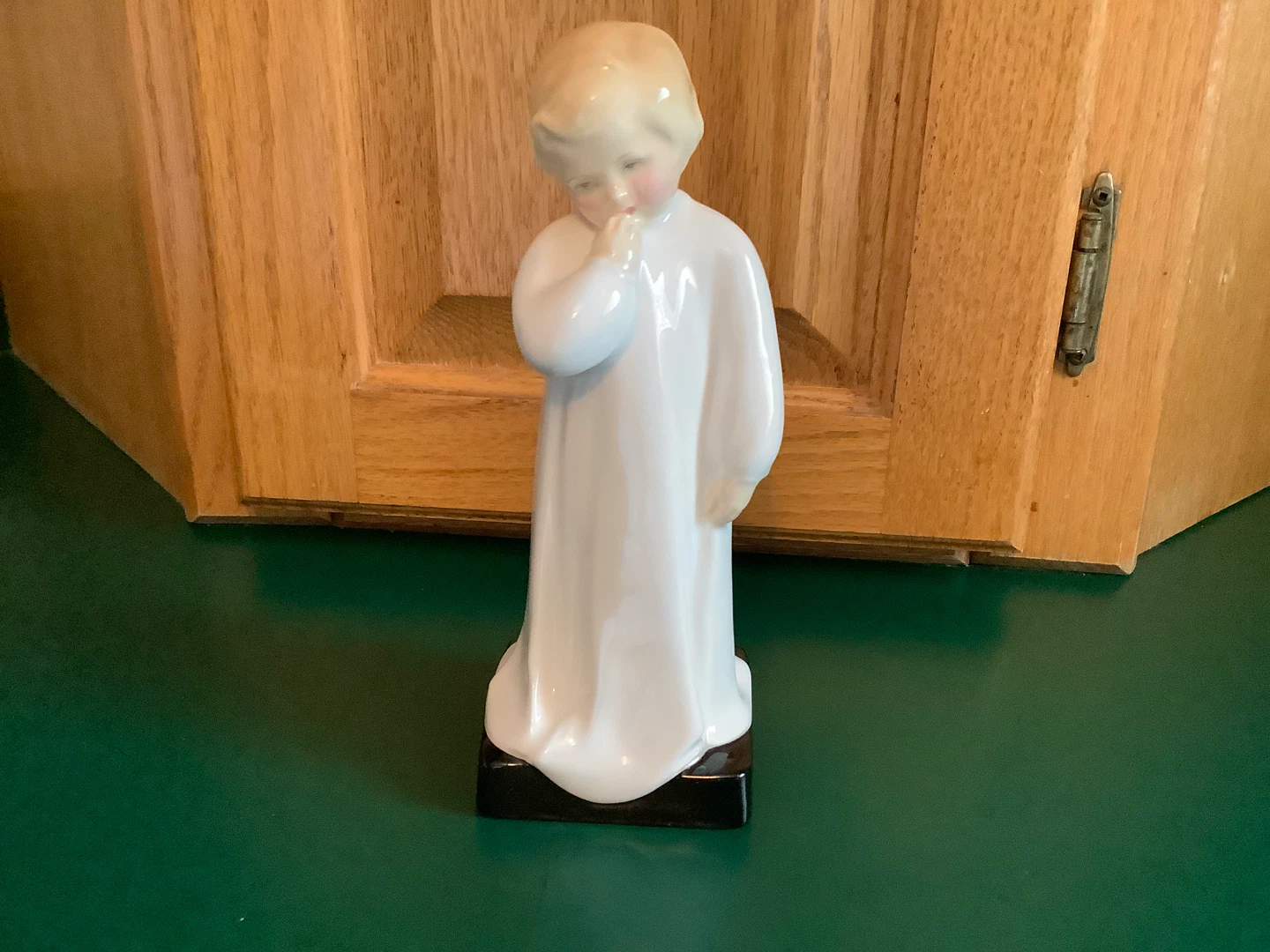 Lg Vtg Retired Royal Doulton’s Figurine “Darling”