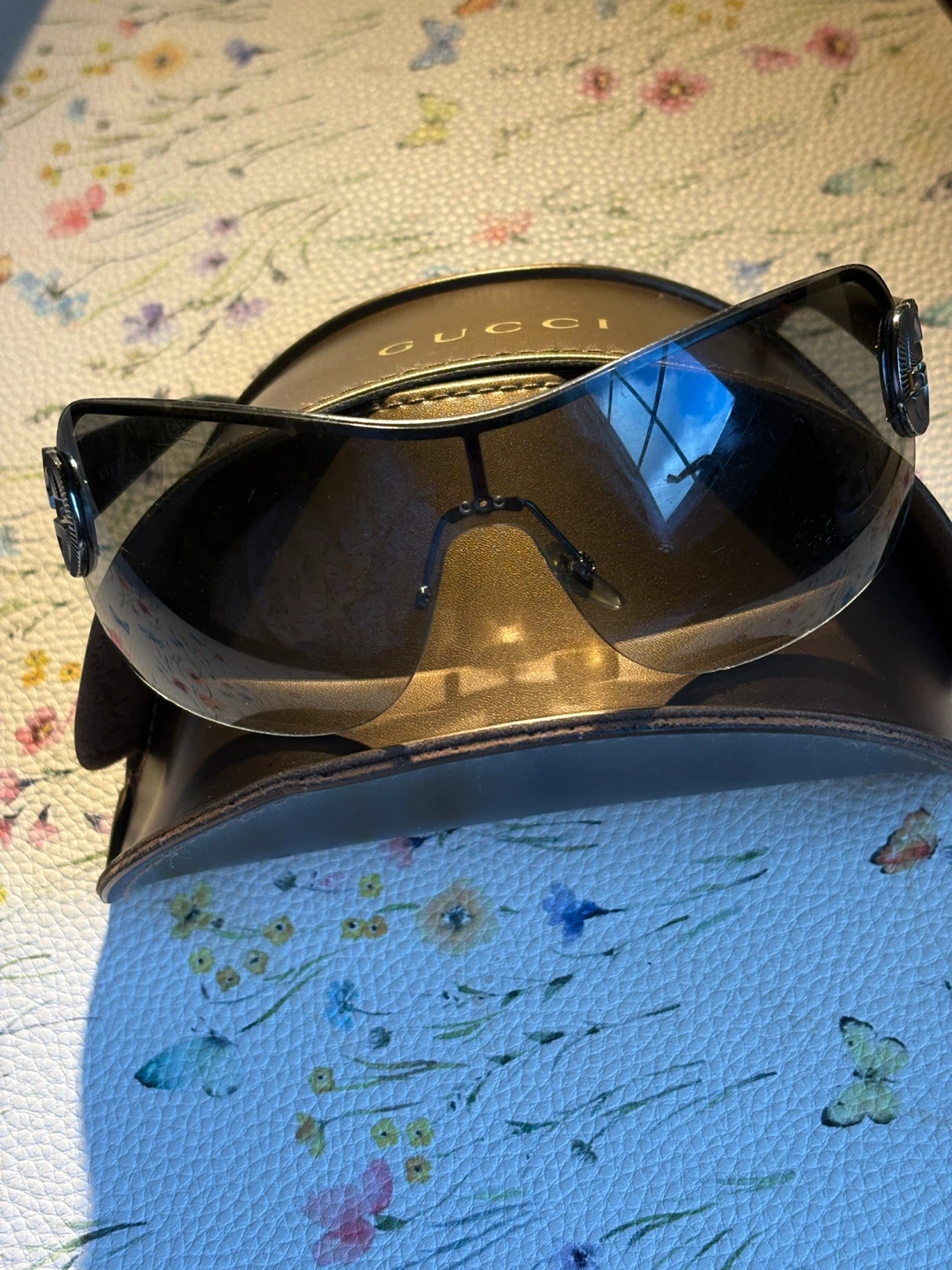 Gucci Black frameless sunglasse - photo 2