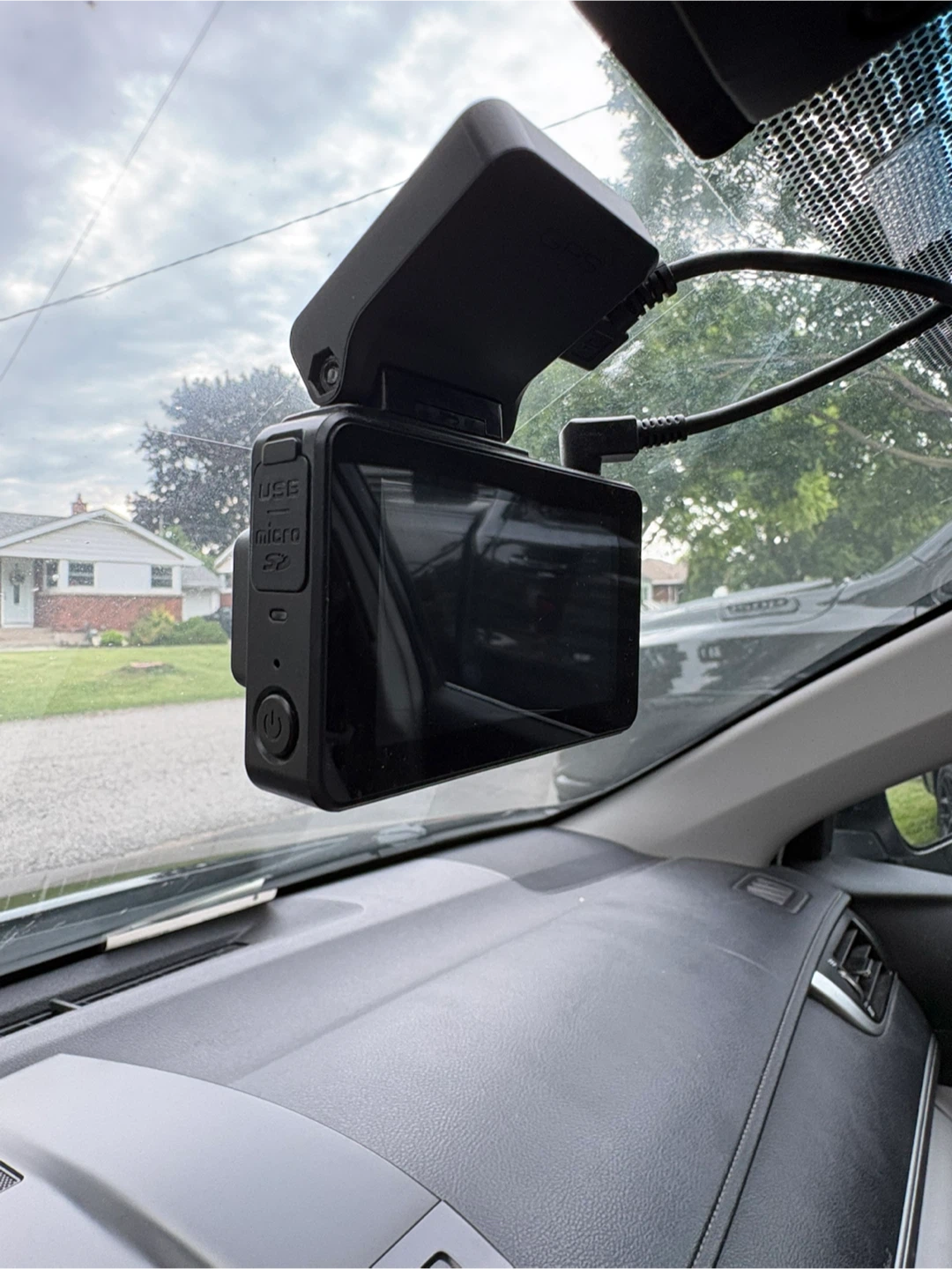 Kingslim 4K Dash Cam (INCLUDES BACK CAMERA) - photo 3