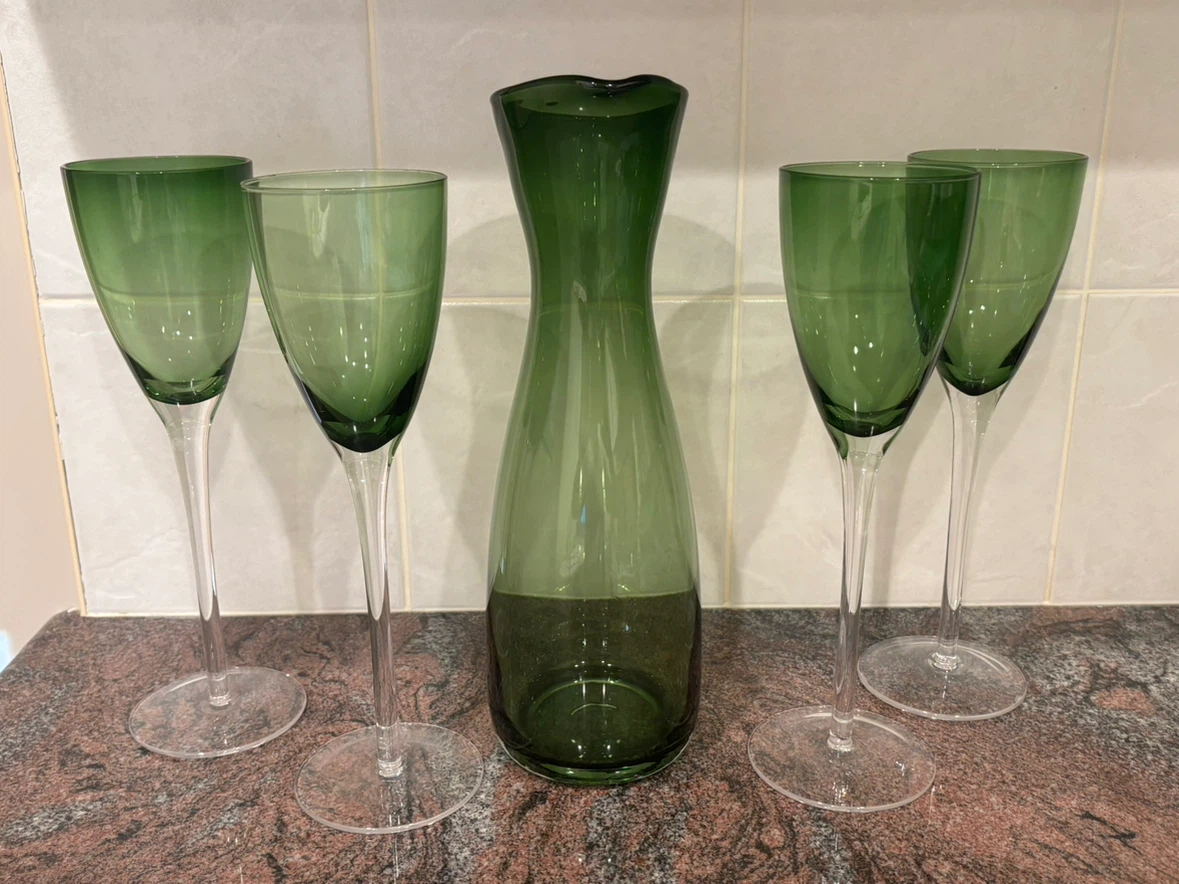 Green Glass Carafe and Wine Glasses Set - photo 3