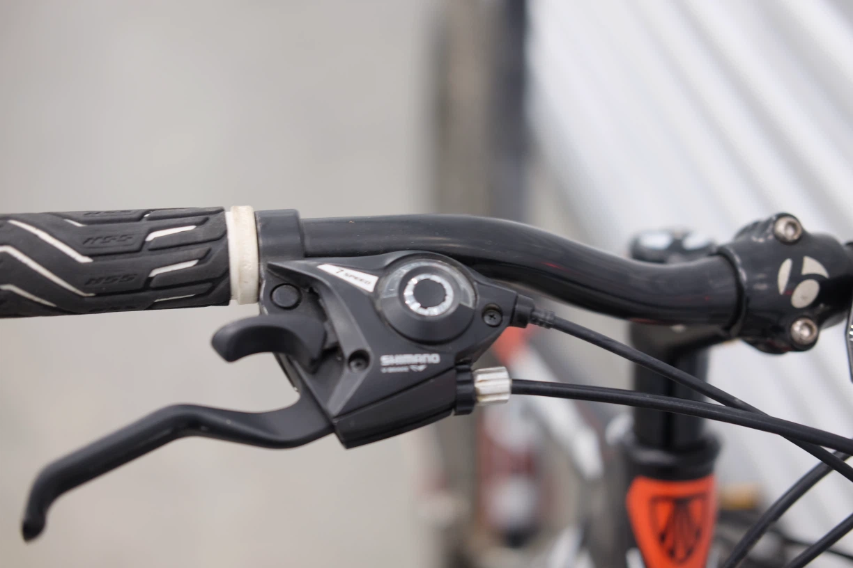 Trek 3500 Mountain Bike - photo 5
