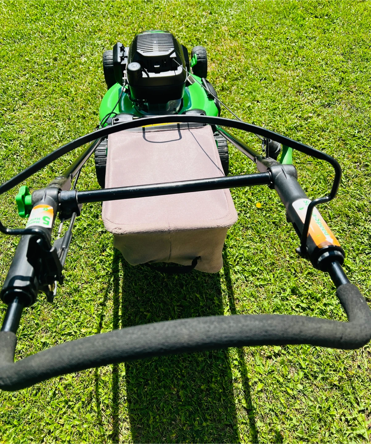Lawn-Boy Lawnmower with Honda GCV160 Gold Engine - photo 4