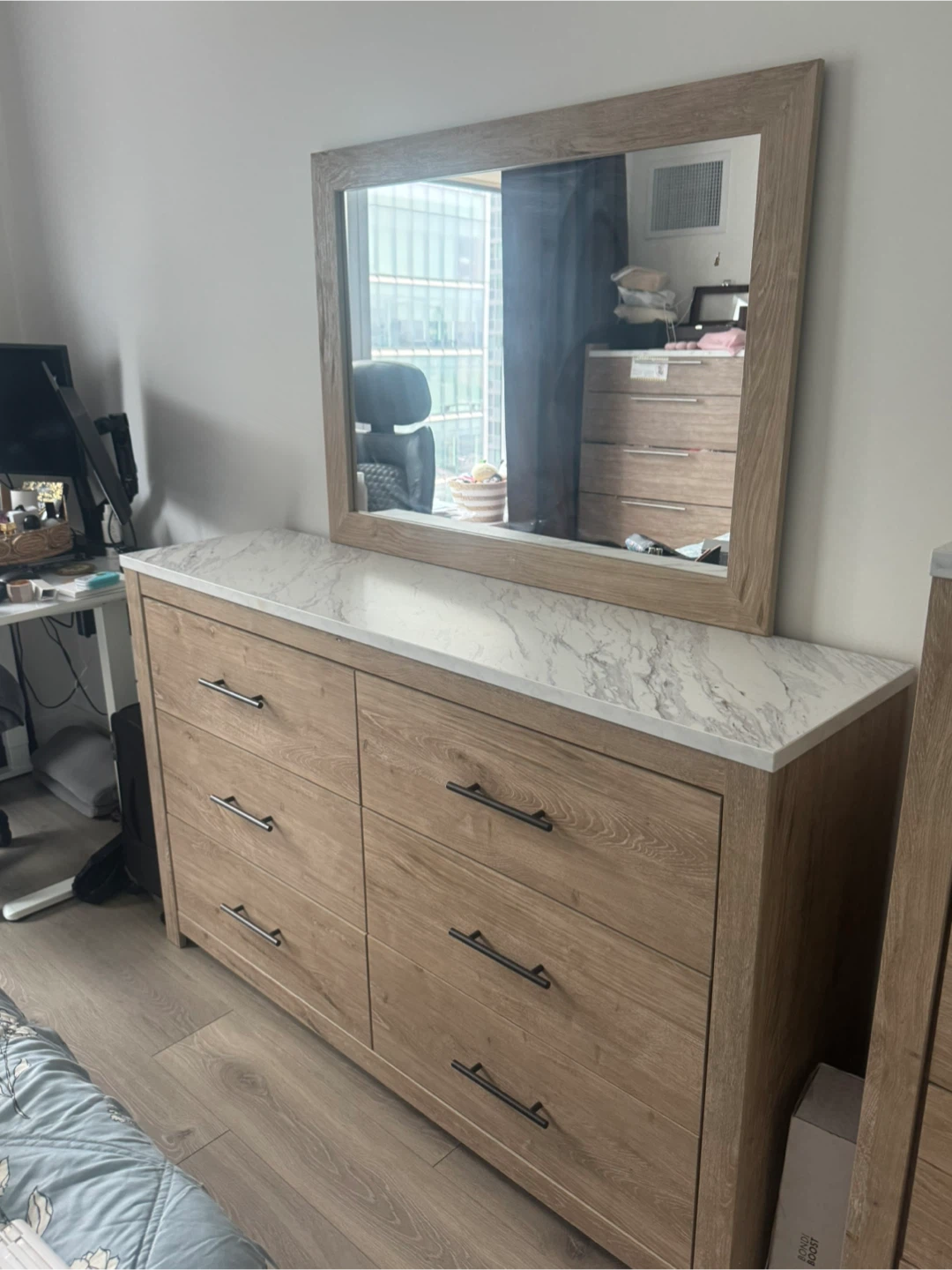 Bedroom set: Dresser with mirror, tall 4 drawer and side table - photo 2