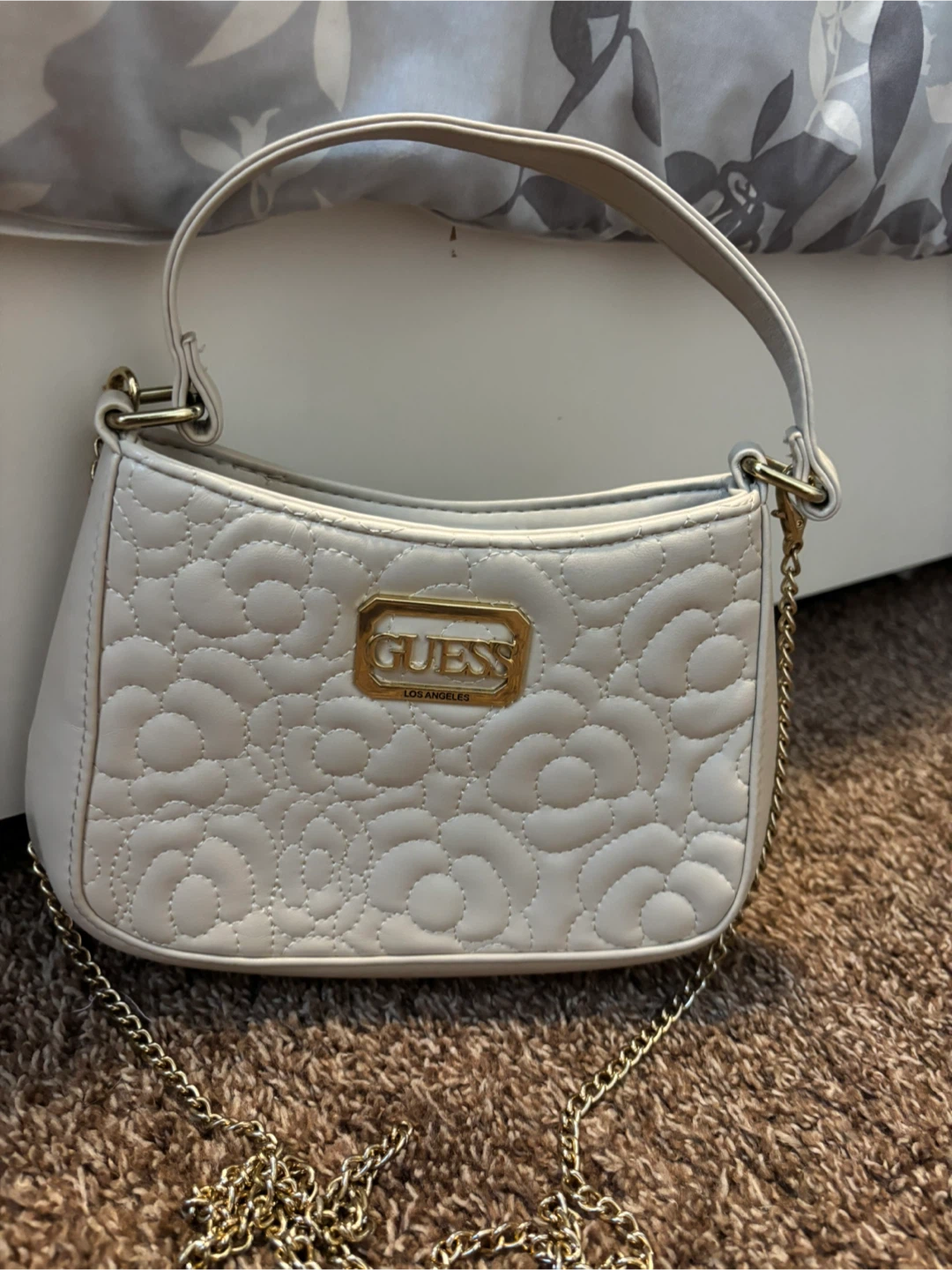 GUESS White Quilted Shoulder Bag