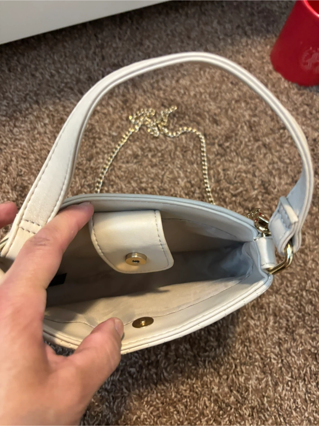 GUESS White Quilted Shoulder Bag - photo 2