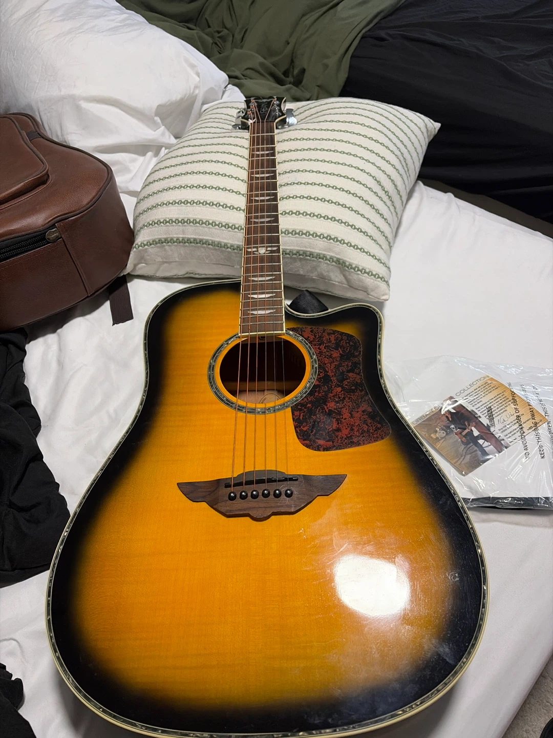 Guitarra Acústica urban ,Colección Guittar