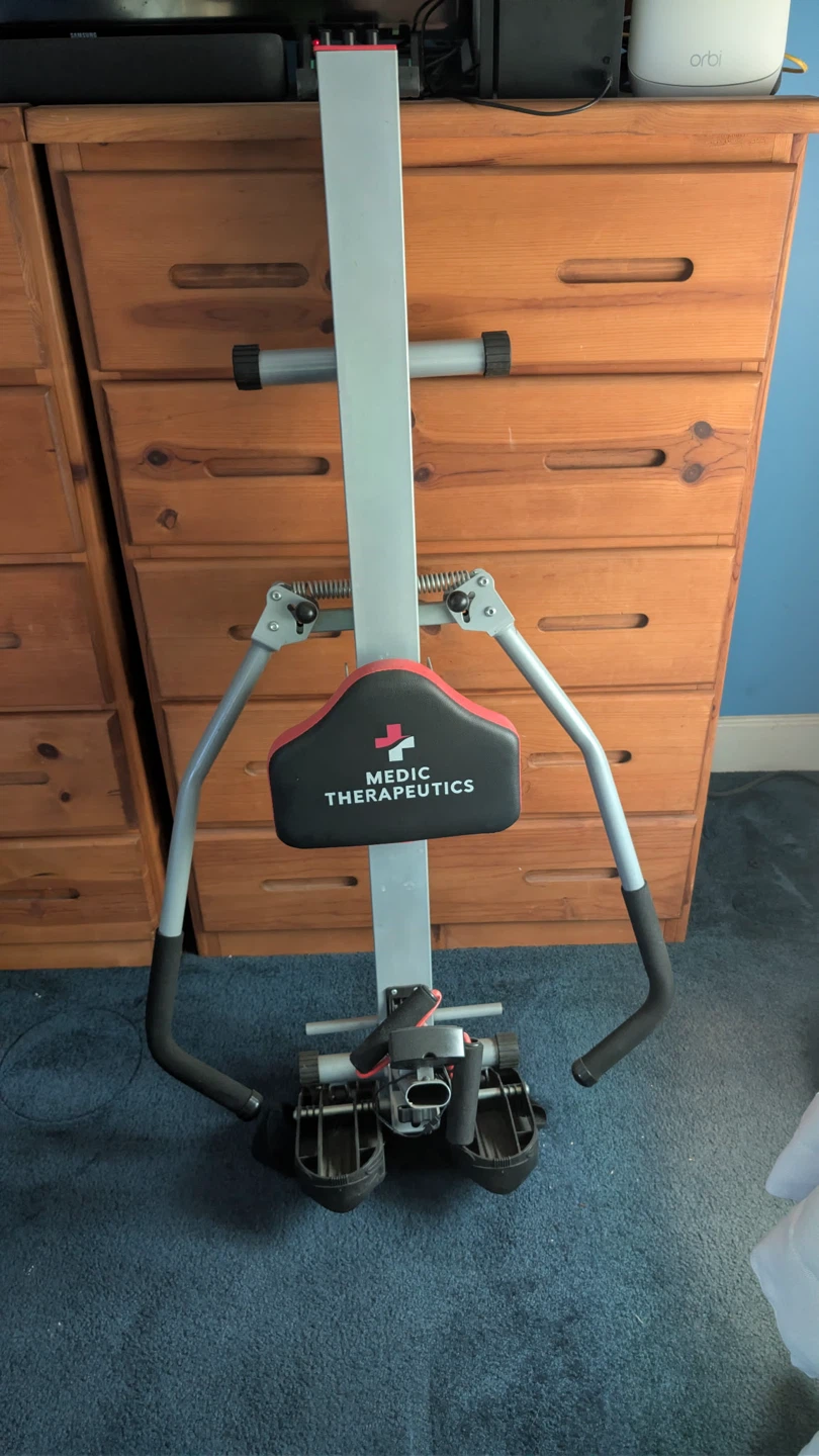Medic Therapeutics Rowing Machine