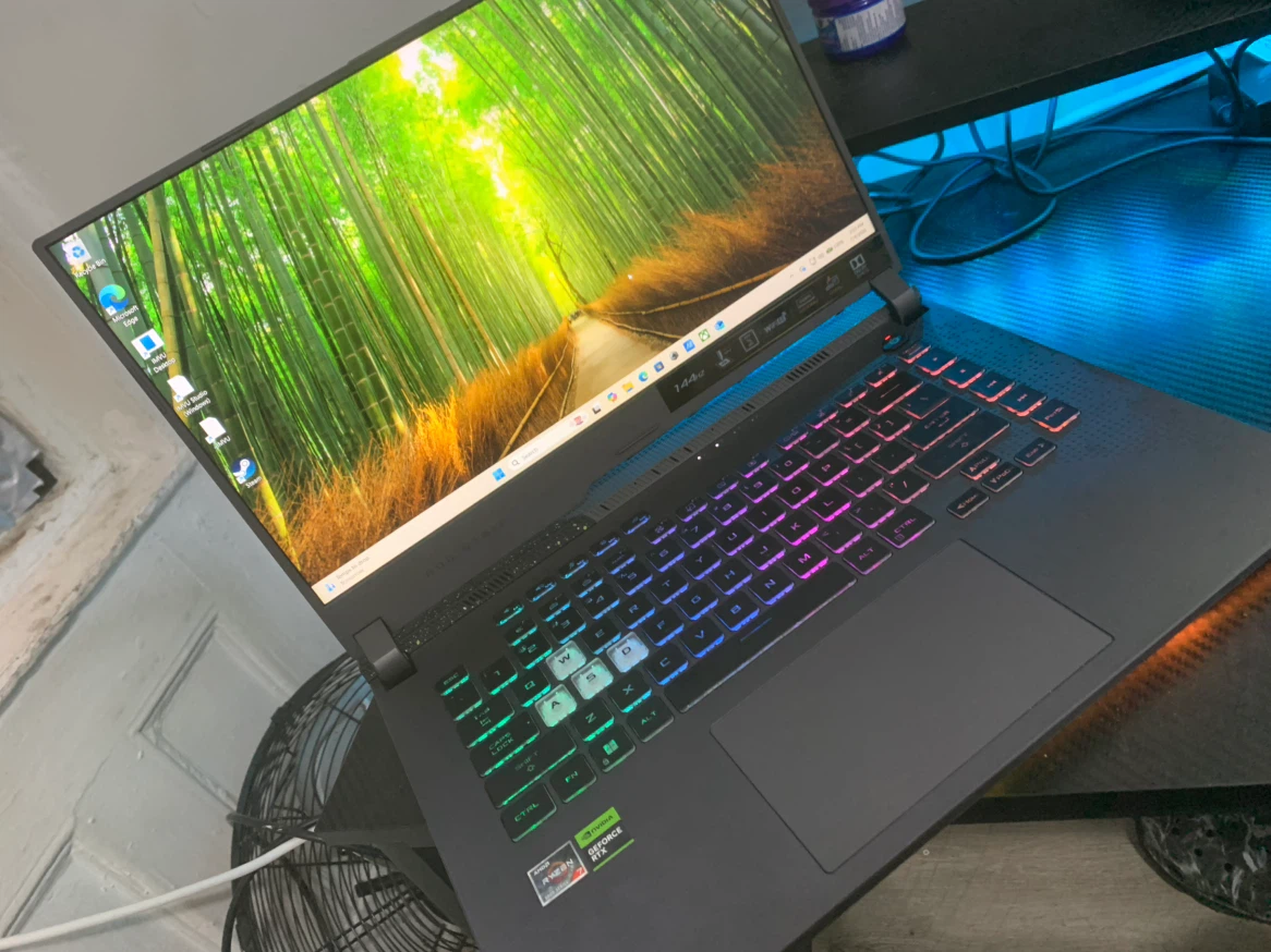 ASUS ROG R7 3060 Laptop