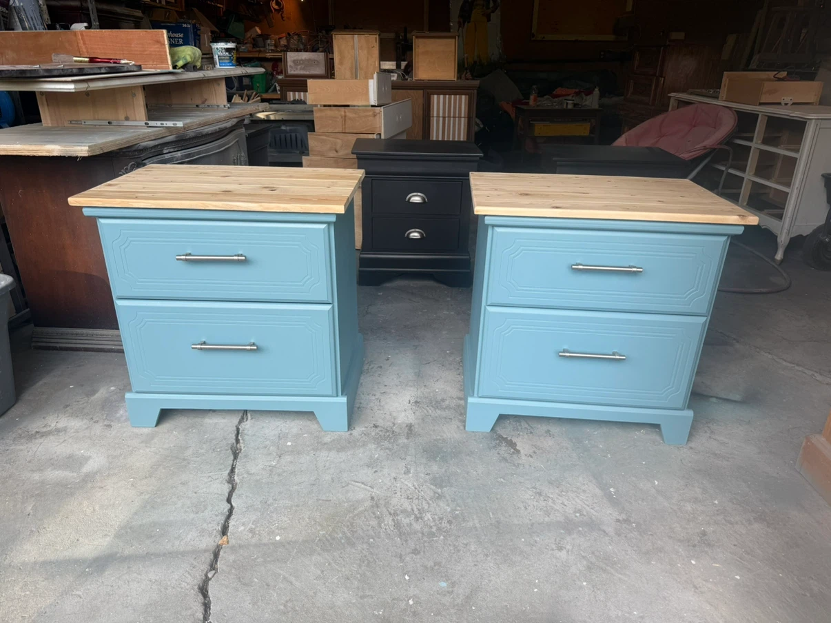 Two nightstands - photo 3