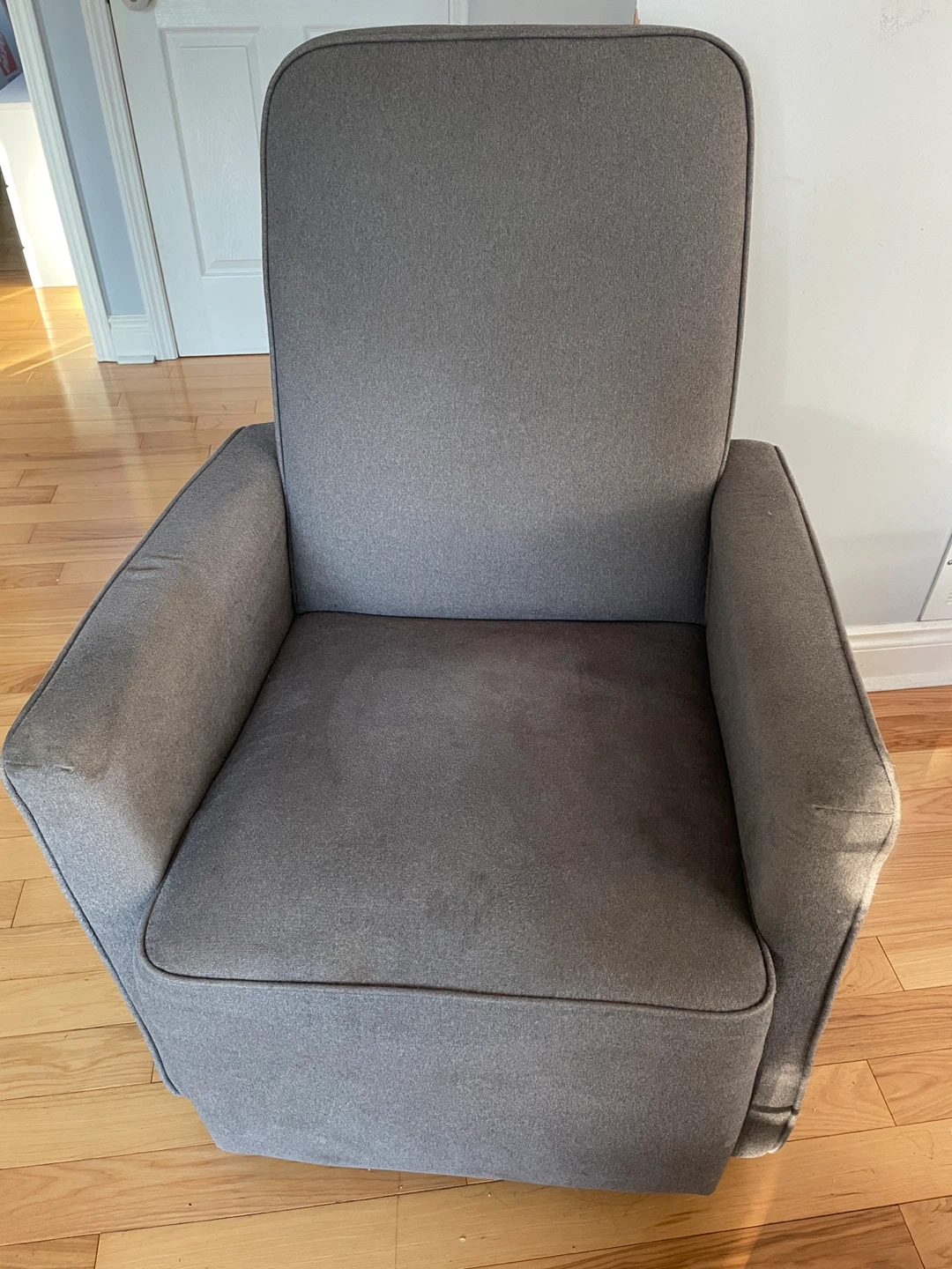 Swivel Accent Chair with Ottoman - photo 2