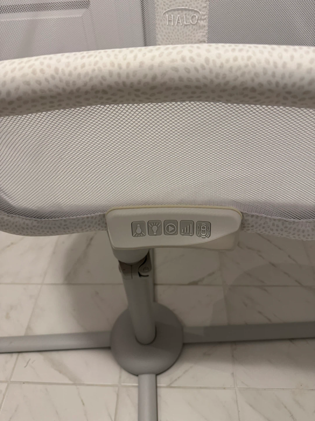 Halo Bassinest Swivel Sleeper - photo 2