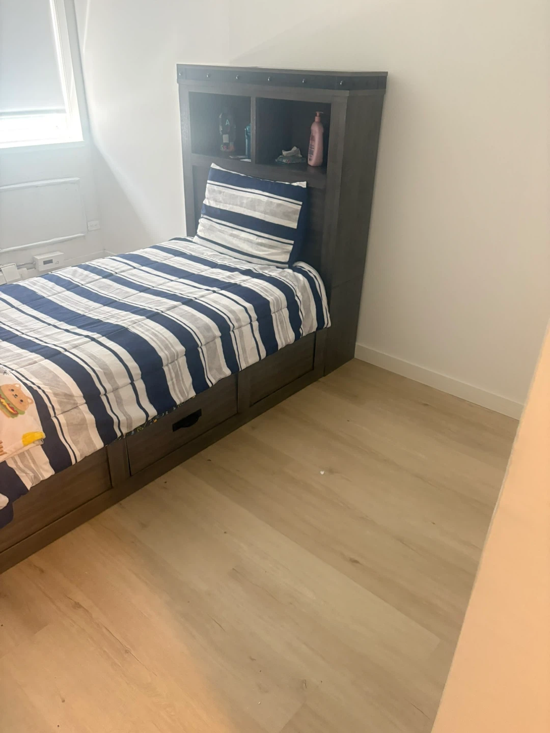 Twin Storage Bed with Headboard Shelves