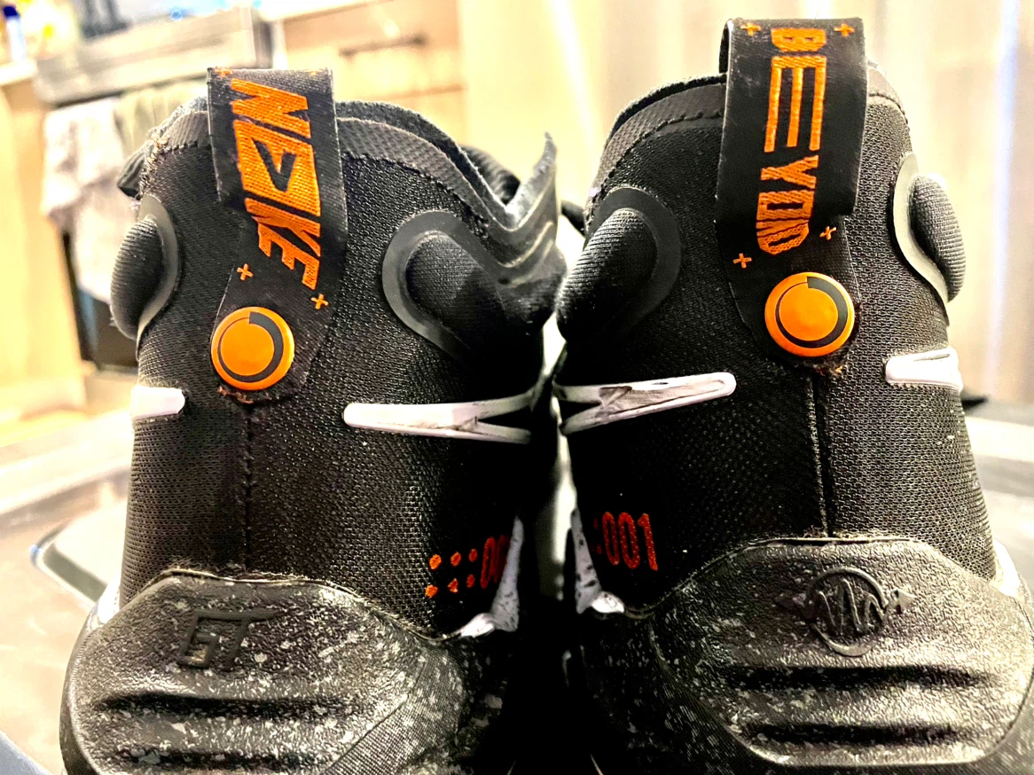 Nike Air Zoom Basketball Shoes - photo 3