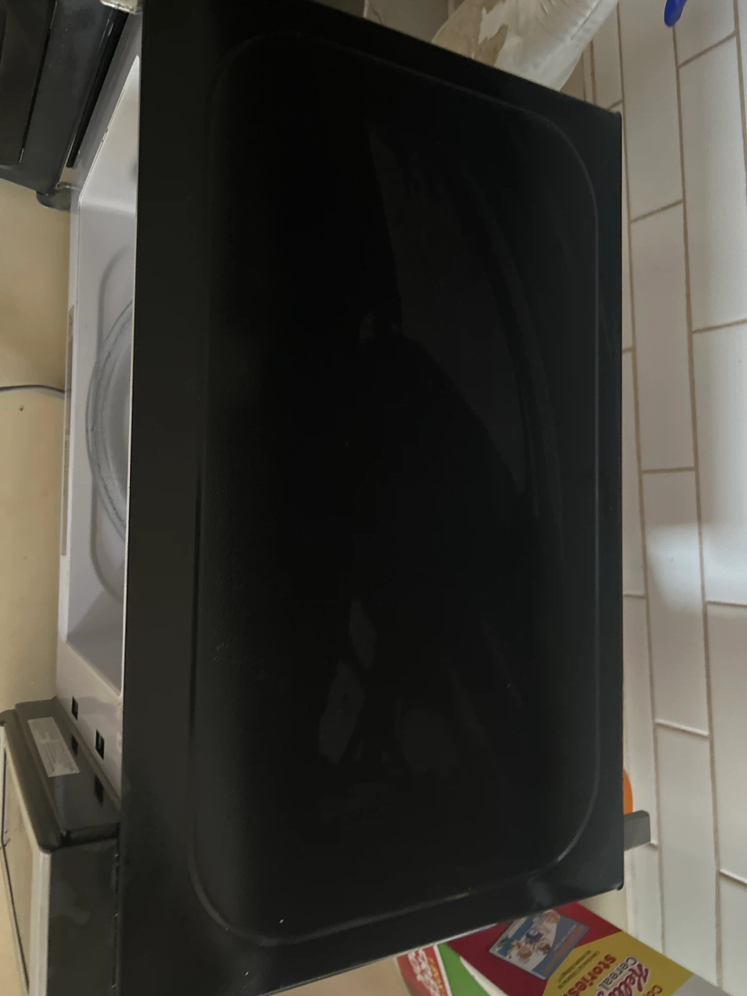 Black+Decker Stainless Steel Microwave Oven - photo 4