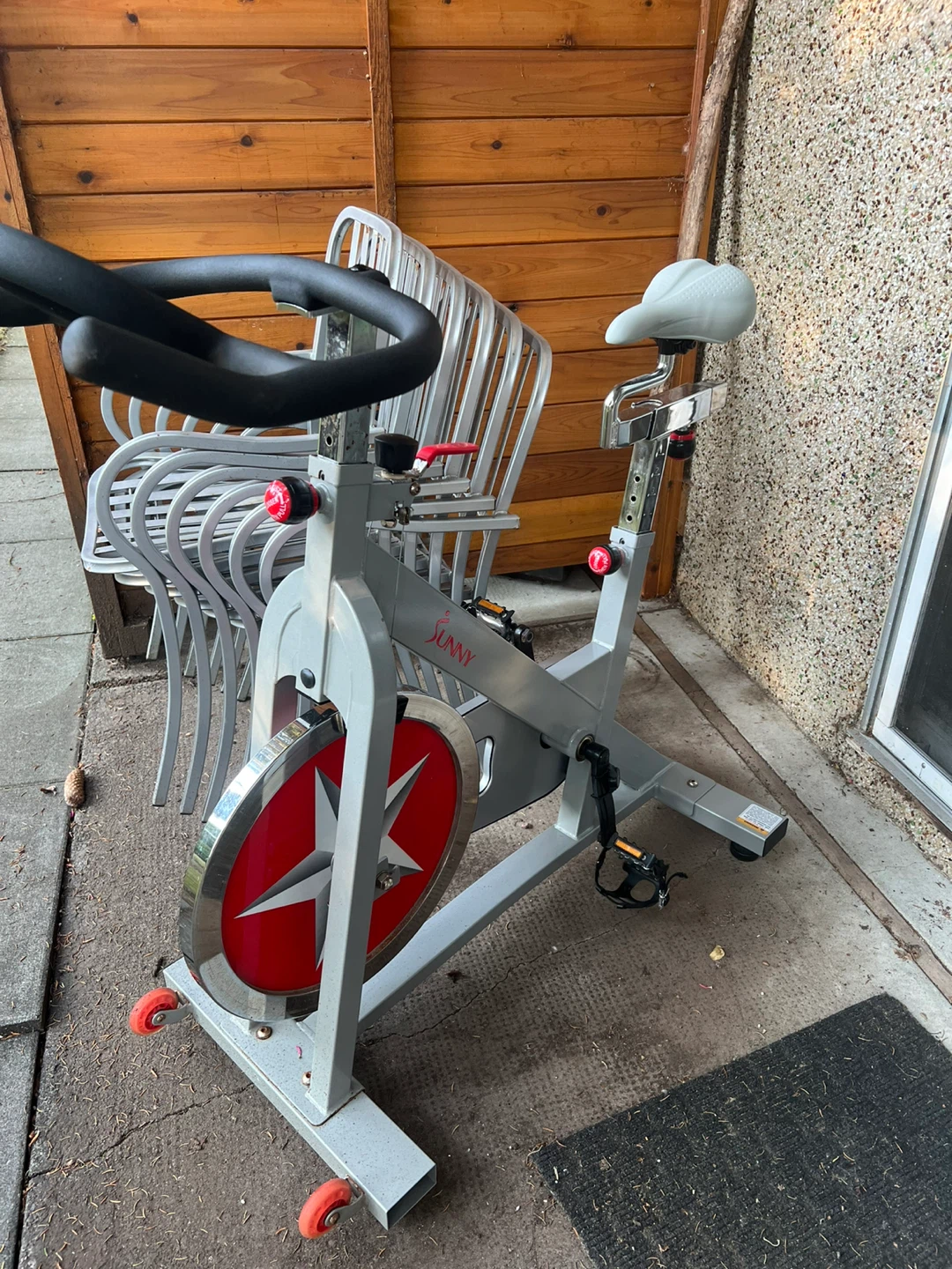 Sunny Health and Fitness Spin Bike