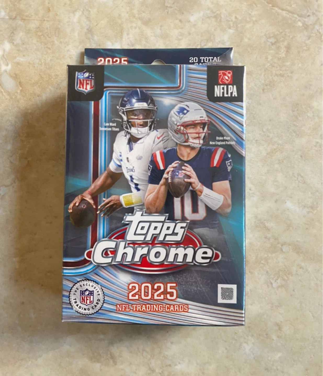 2025 Topps Chrome NFL Trading Cards Box