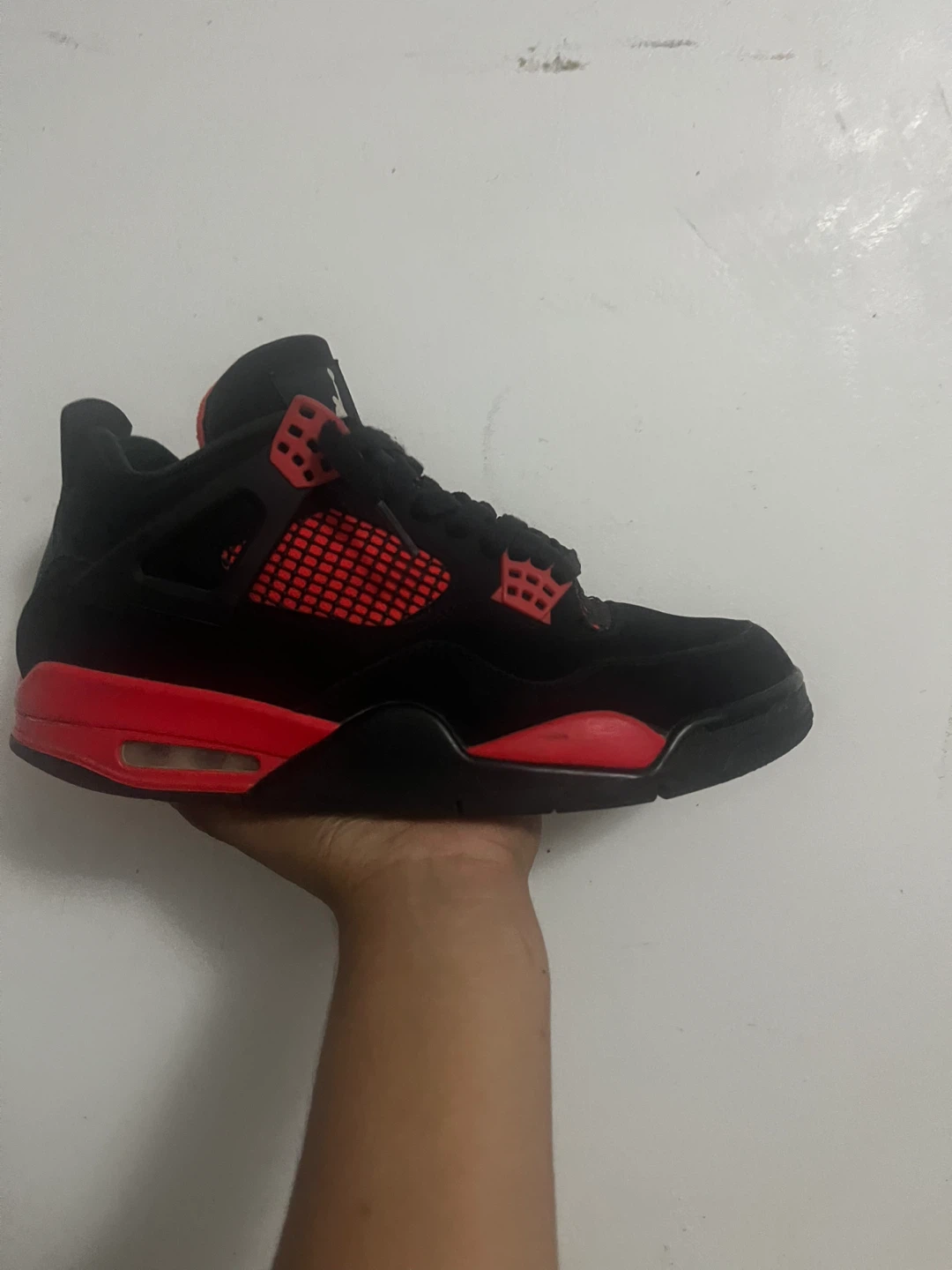 Jordan 4 red thunder