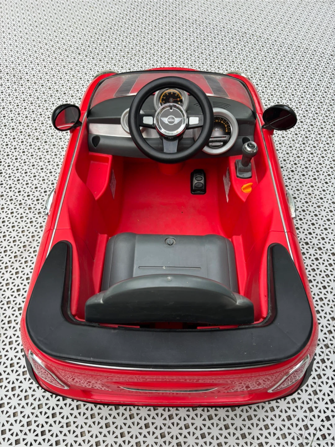 Ride-On Electric Car - Red - photo 3