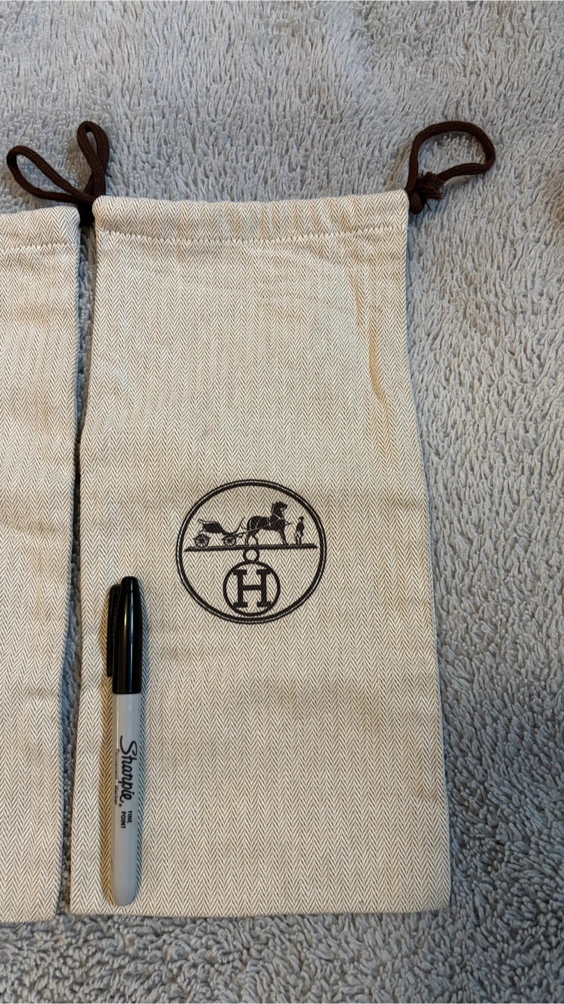 Hermès Dust Bags - Set of 2 - photo 3