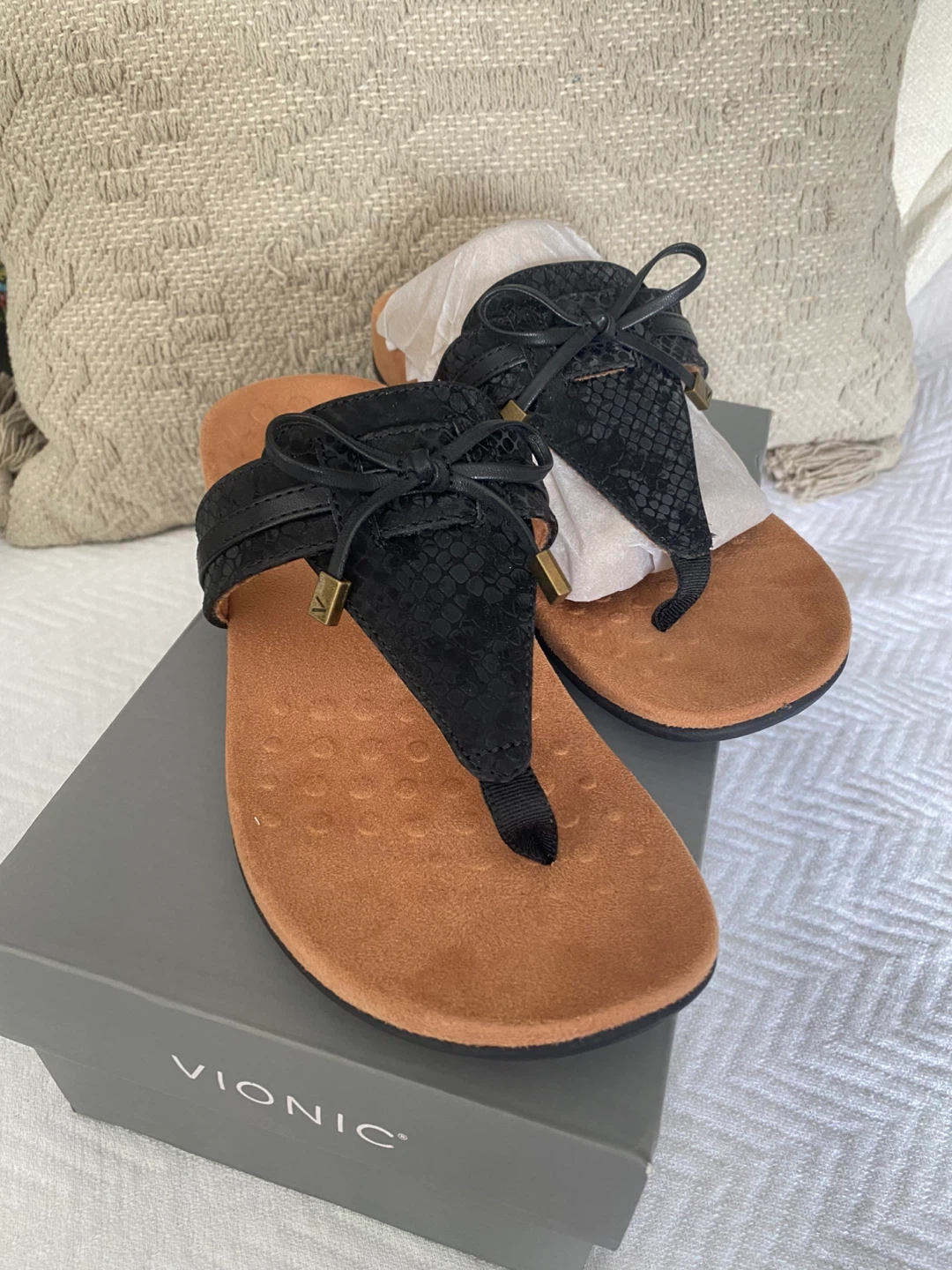 Vionic Black Snake Print Thong Sandals - photo 2