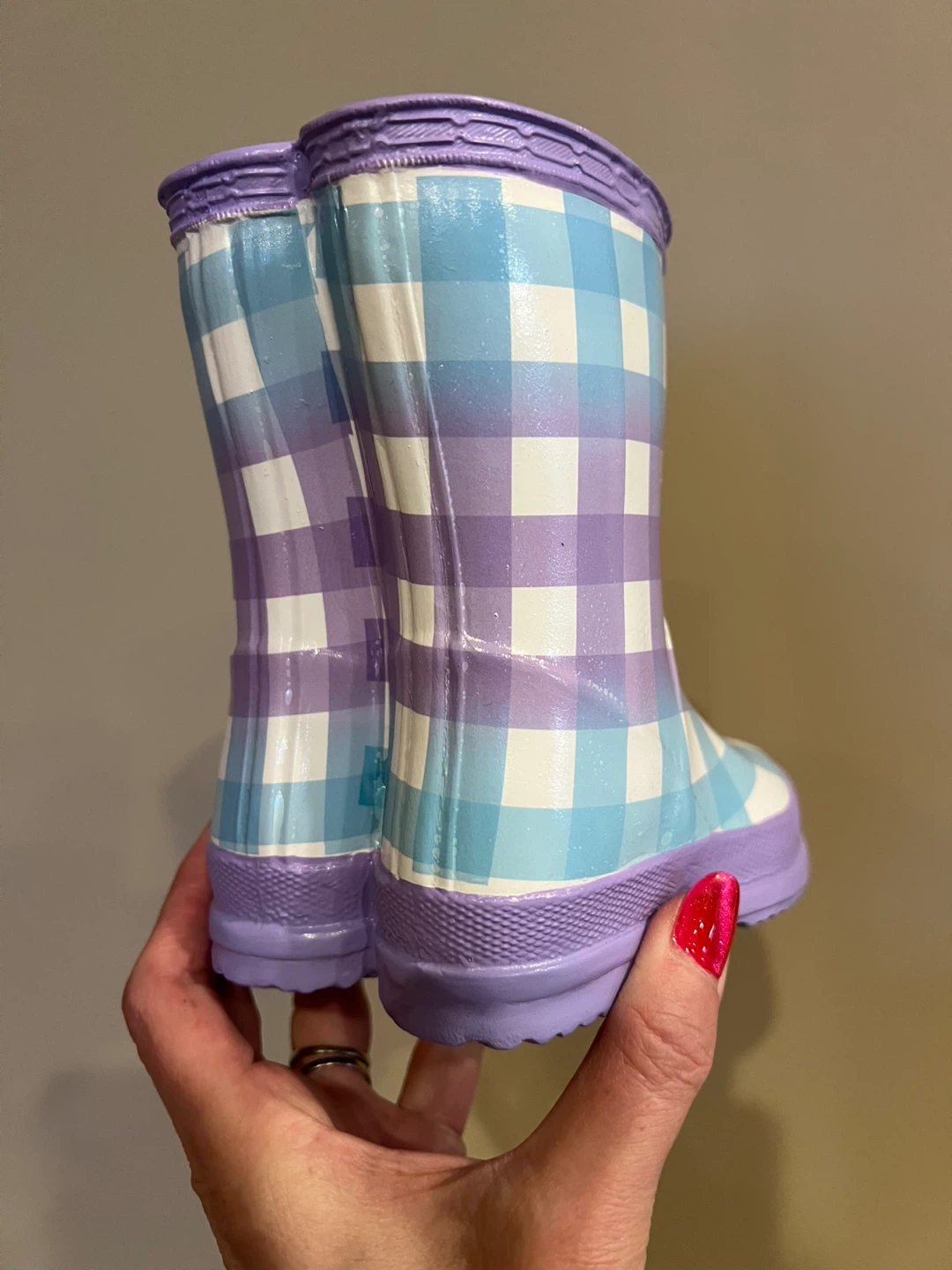 Rain Boot Shaped Planter/Flower Vase - photo 2