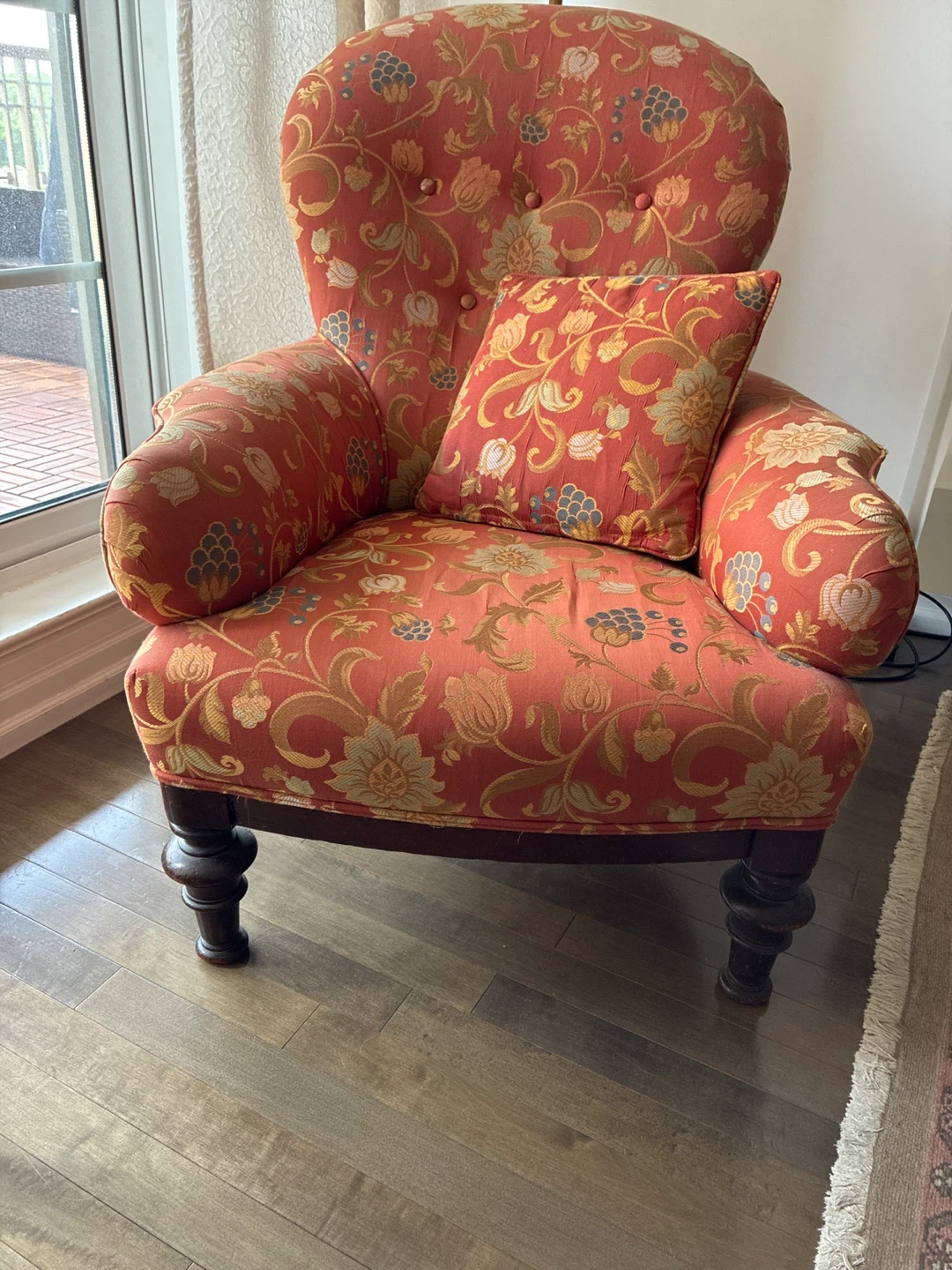 Vintage Armchair with Floral Pattern